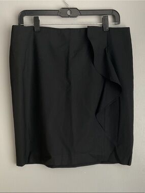 Theory Black Ruffle-Accent Pencil Skirt